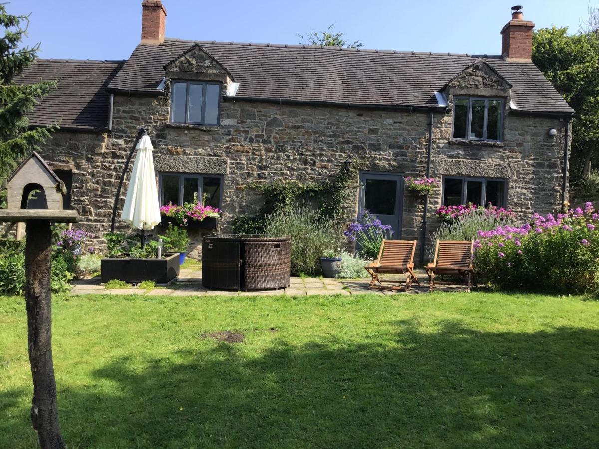 Lee House Farm Holiday Cottage With Possible Use Of Hot Tub Ninety Pounds A Session Waterfall Eksteriør billede