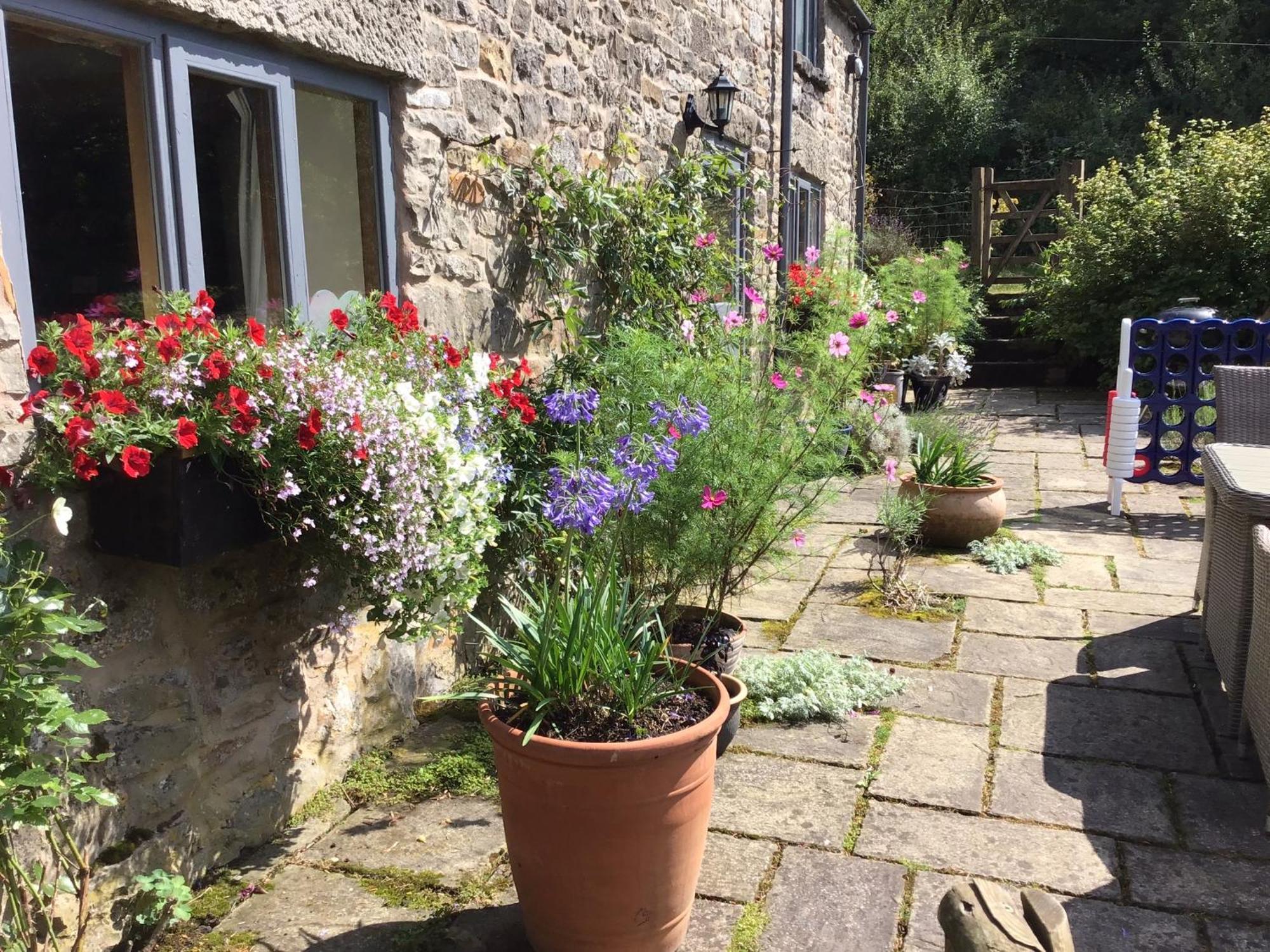 Lee House Farm Holiday Cottage With Possible Use Of Hot Tub Ninety Pounds A Session Waterfall Eksteriør billede